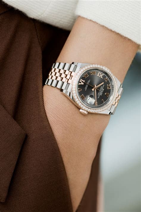 Rolex Datejust 36 watch: Oystersteel and Everose gold.